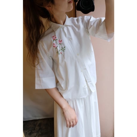 vintage embroidery shirt