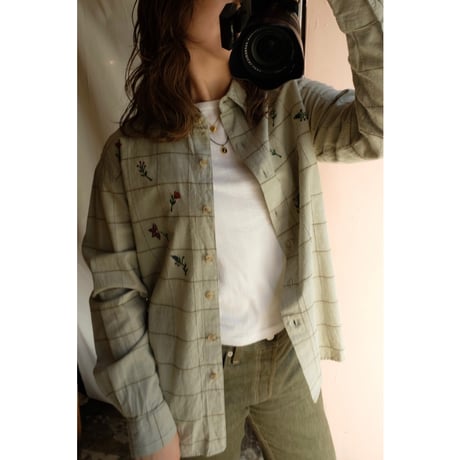 green embroidery shirt