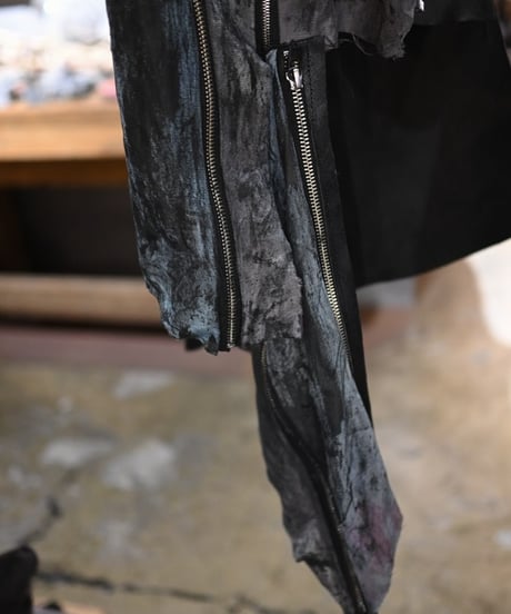 JFR "Fourteen zipper top"