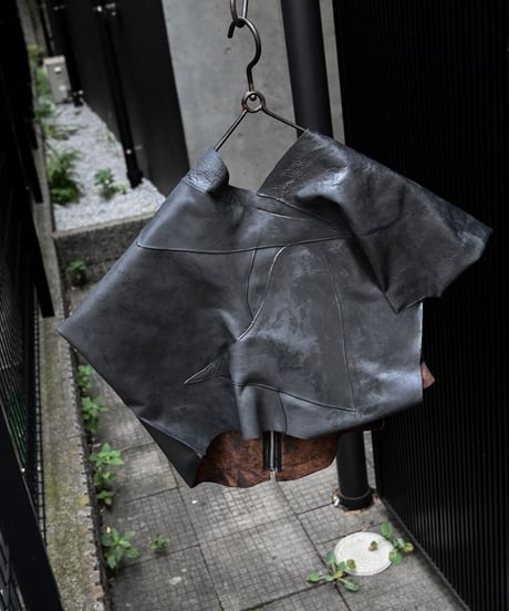 JFR "Cubic leather blouson"