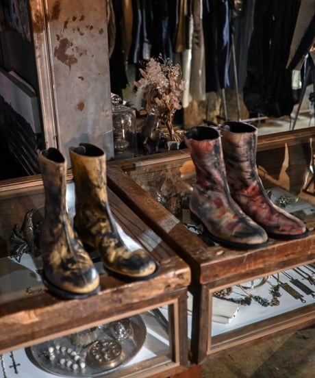SOIIHM "Back zip boots"