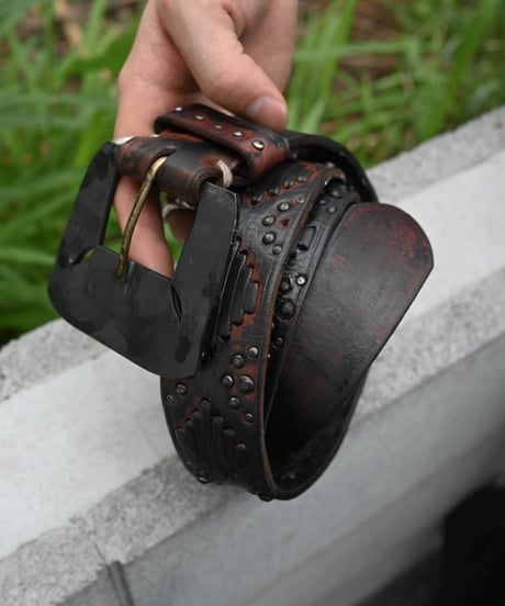 WILDFRÄULEIN × ferric "Crafted leather belt"