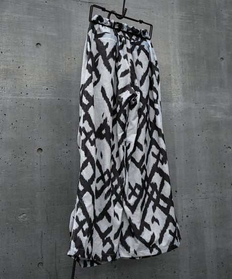 JFR "Tuck pattern volume tune bottom" Digital snow camouflage.