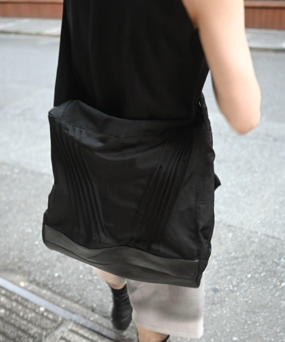 6a533bd1d34c9c17997304a2