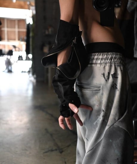 JFR "Shark fin armwarmer"