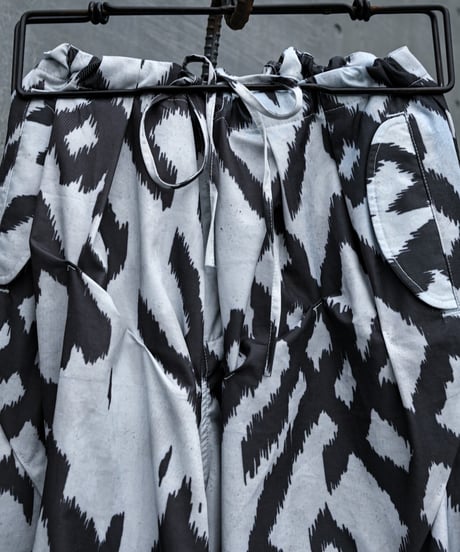 JFR "Tuck pattern volume tune bottom" Digital snow camouflage.