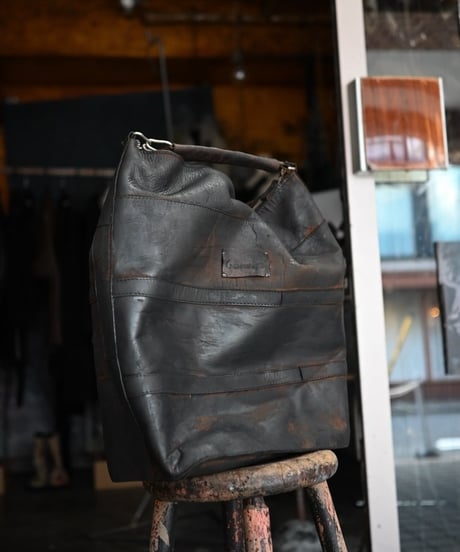 Gauche "Primal leather bag"