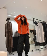 NL "T.O.P hoodie" Ventile orange brown.
