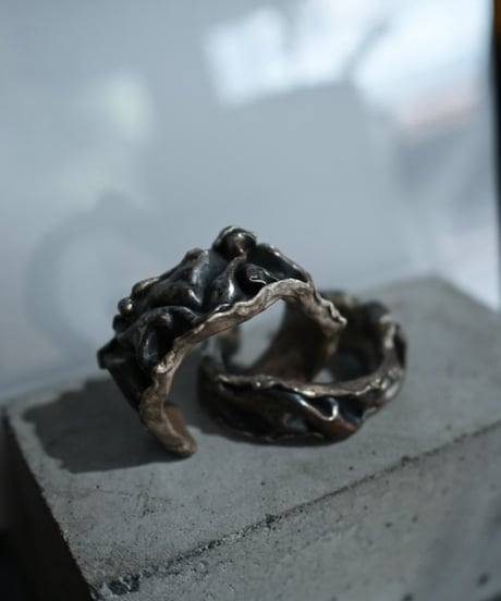 Ferric "Iron × silver gravity bangle" Big & Medium.