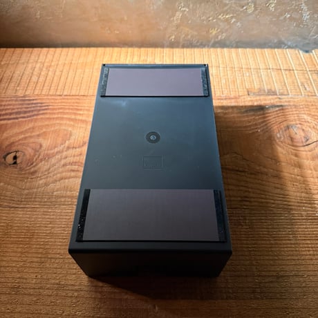 マグネット式の手袋ホルダー　ブラック