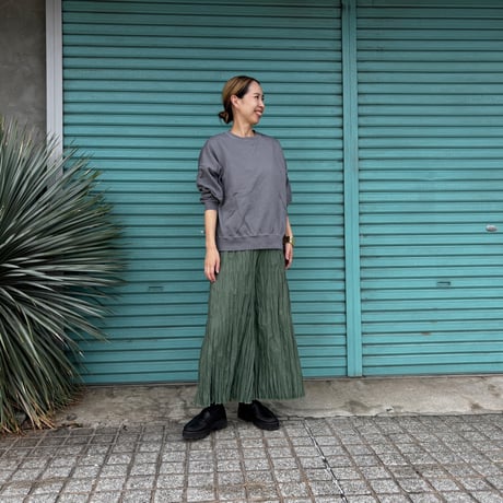 【SULFUR DYED SWEAT】