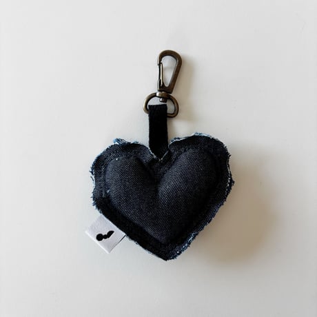 【Indigo Heart Charm】
