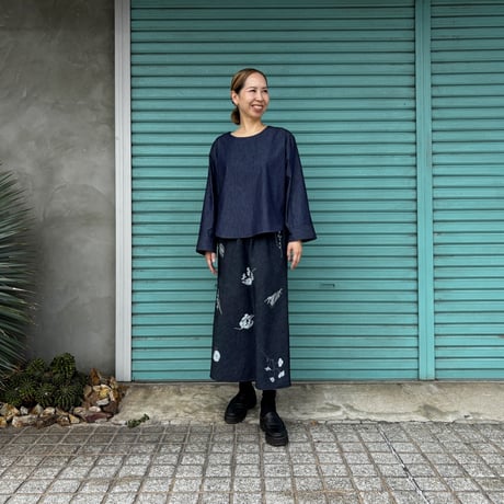 【SHADOW FLOWER DENIM SKIRT】