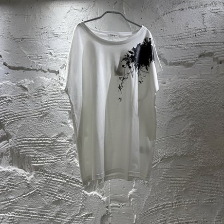 【Black Flower / dolman sleeve T-shirt】