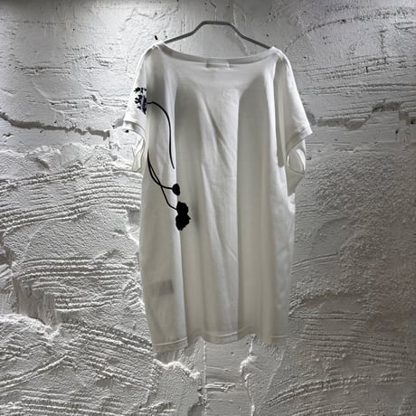 【Black Flower / dolman sleeve T-shirt】