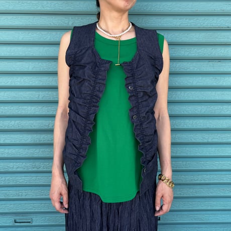 【Shirring Denim Vest】