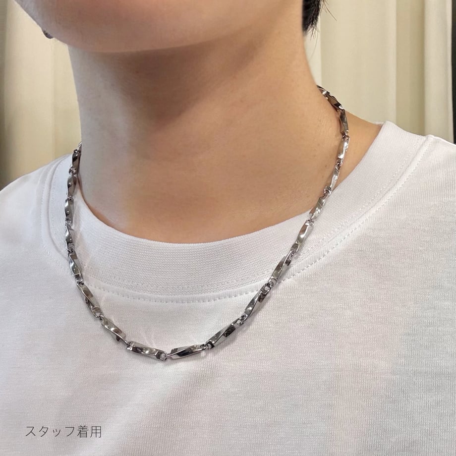 6a568d4287fb37590a006134