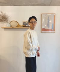 MANUAL ALPHABET マニュアルアルファベット（ユニセックス）/AZUMA BRUSHED SWEAT CREWNECK 【オートミール】