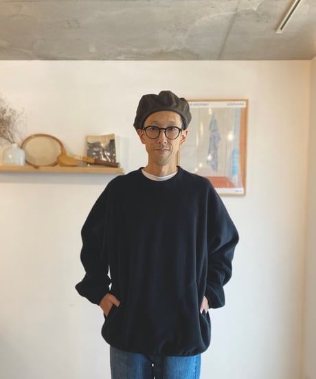 maillot マイヨ（ユニセックス）/ micro fleece pocket crew trainer 【ブラック】