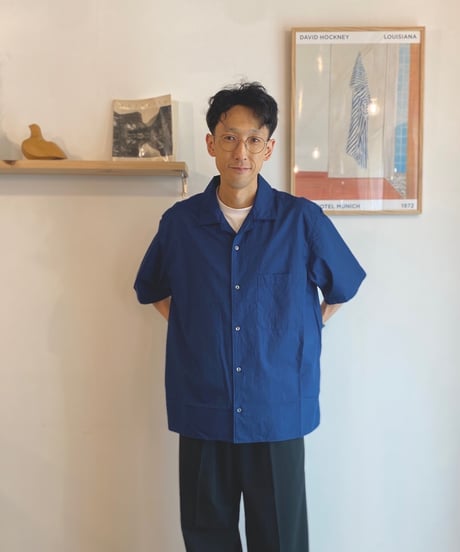 MANUAL ALPHABET マニュアルアルファベット（ユニセックス）/ INDIGO CHAMBRAY OPEN COLLAR SHIRTS【ネイビー】