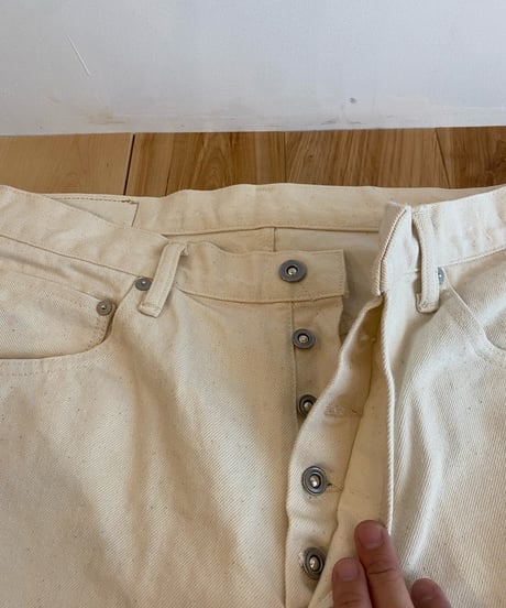 HATSKI ハツキ（ユニセックス） /   WIDE TAPERED DENIM ワイドテーパード 【生成り】