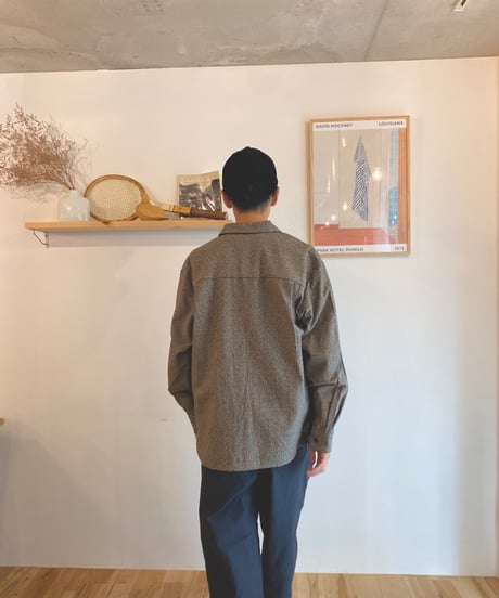 MANUAL ALPHABET マニュアルアルファベット（ユニセックス）/ COTTON TWEED PATCH SHIRTS 【ベージュ】