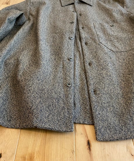 MANUAL ALPHABET マニュアルアルファベット（ユニセックス）/ COTTON TWEED PATCH SHIRTS 【ベージュ】
