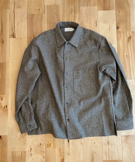 MANUAL ALPHABET マニュアルアルファベット（ユニセックス）/ COTTON TWEED PATCH SHIRTS 【ベージュ】