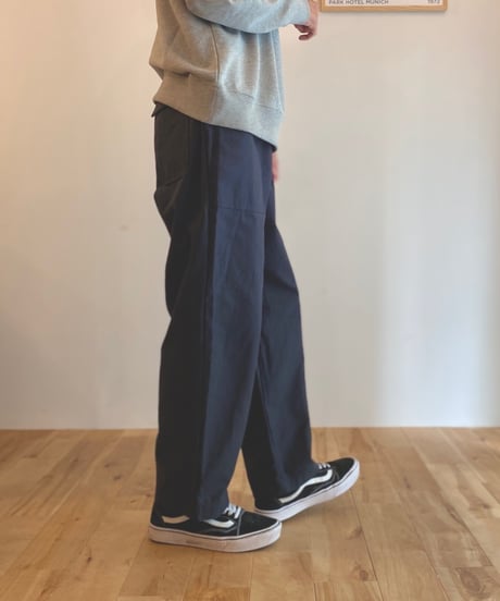 MANUAL ALPHABET マニュアルアルファベット（ユニセックス）/ BACK SATIN EASY BAKER PANTS バックサテンイージーベイカー【ネイビー】