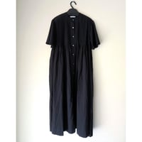《 WOMEN 》 PONT DE CHALONS / ハンドピンタックスタンドカラーワンピース ( ブラック )