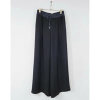 タック入りワイドパンツ　黒ブラック