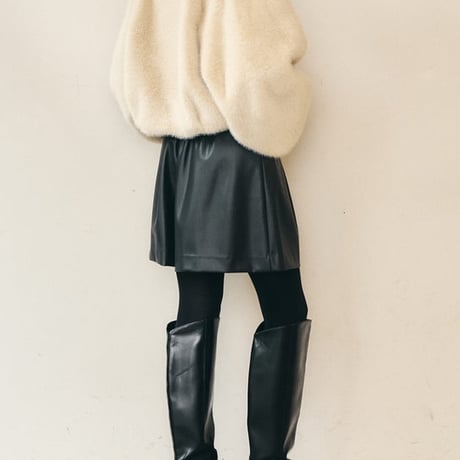 【エコレザーも登場！】ハイウエストタックショートパンツ　黒ブラック　ブラウン