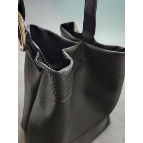 ワンショルダートートバッグ　黒ブラック