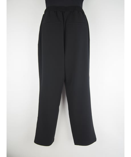 「高密度ドライジョーゼット」テーパードラインパンツ