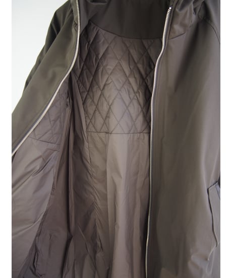 「WIND PROOF＋THERMO LITE」キルトインナーギャザーハーフコート