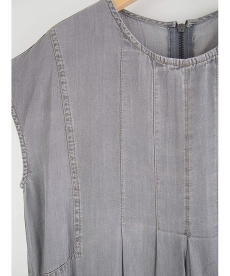 「接触冷感セルロース WASH DENIM」タックフレアーワンピース