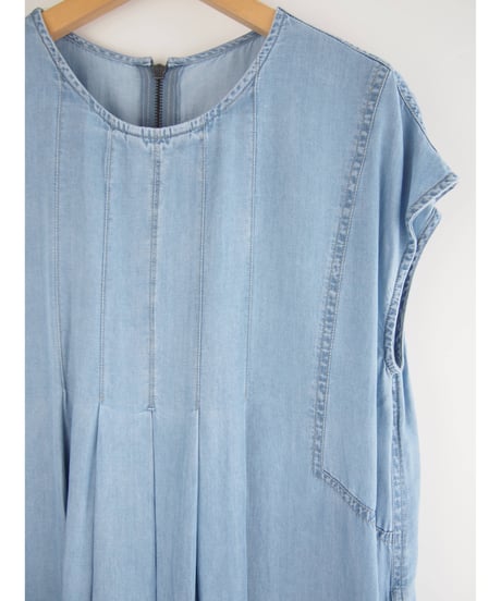 「接触冷感セルロース WASH DENIM」タックフレアーワンピース