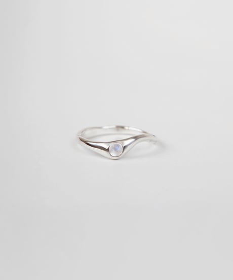 Dew ring  (Moon stone)