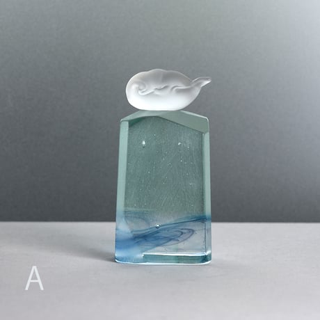 ガラス駒「クジラ雲」/輪島明子