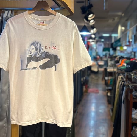 2000's "Kurt Cobain"  Short Sleeve Tee  SIZE：Medium
