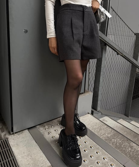 Pintuck ショートパンツ