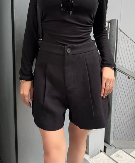 Pintuck ショートパンツ