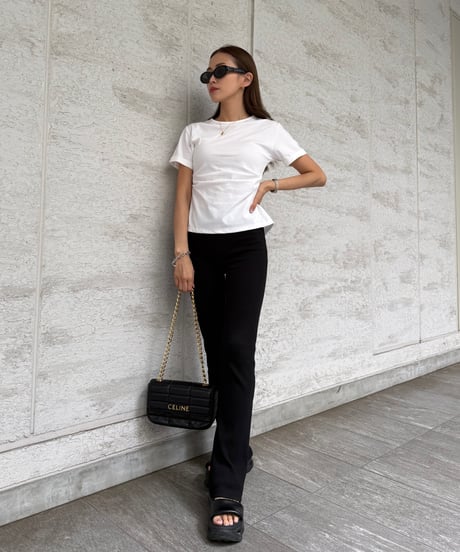 Back Slit Tシャツ