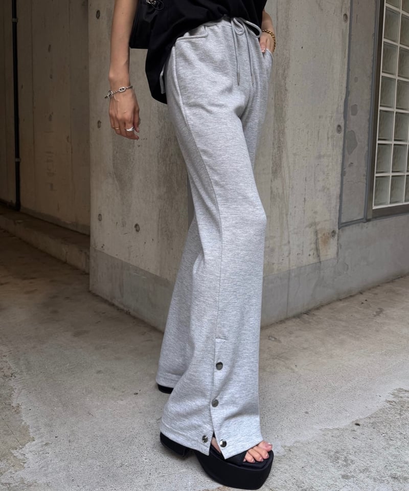 Slit Button フレアパンツ | Admance Online Store
