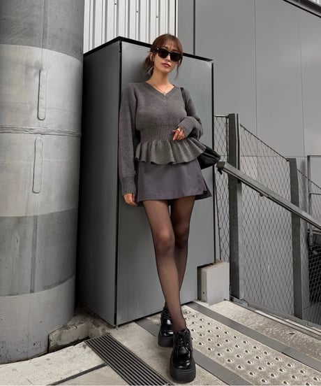 Peplum Knit トップス