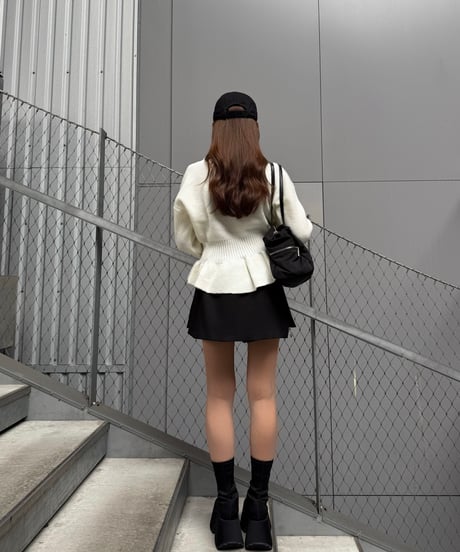 Peplum Knit トップス