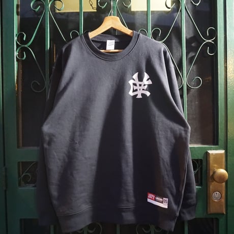 TEAM AIN’T EASY NYC CREWNECK SWEATSHIRT