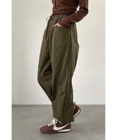 FOSI. ★ graph check nylon pants