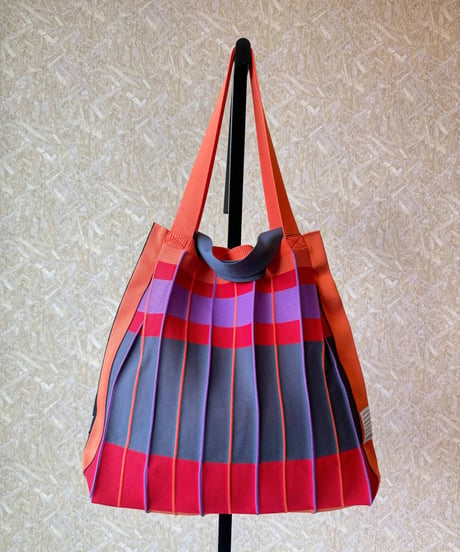 MARECHAL TERRE ★ pleats knit bag