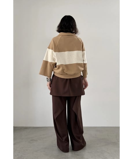 FOSI. bi-color high-necked sweat
